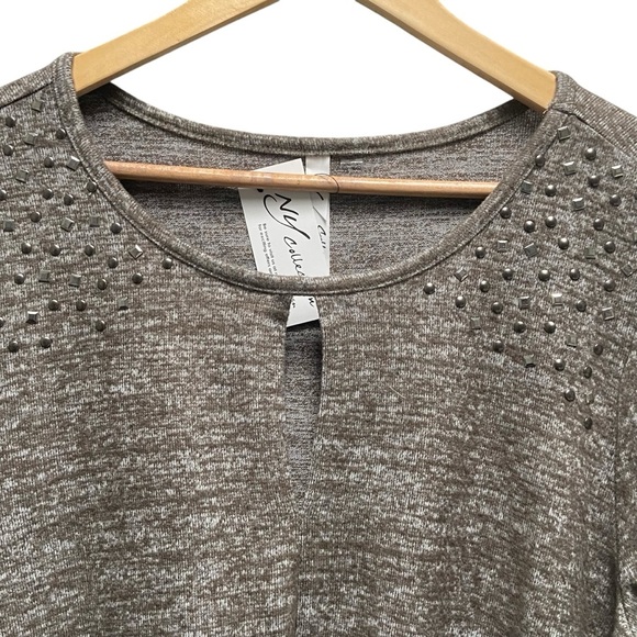 NY Collection Woman Olive Heather with‎ Stud Embellished Shoulders Top - Picture 6 of 10